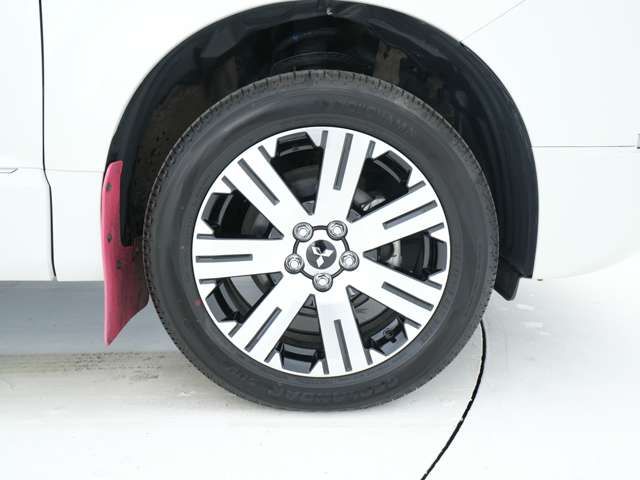 MITSUBISHI DELICA D:5 4WD 2019