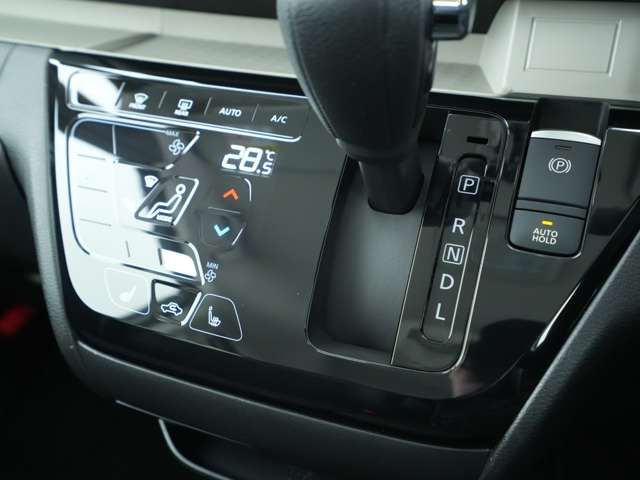 MITSUBISHI DELICA MINI 2024