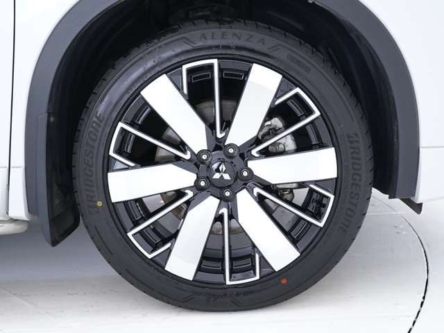 MITSUBISHI OUTLANDER PHEV 2022