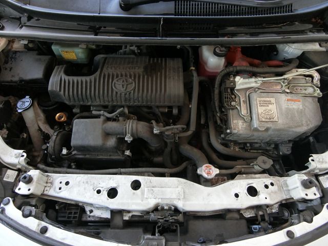 TOYOTA SIENTA HYBRID 2018