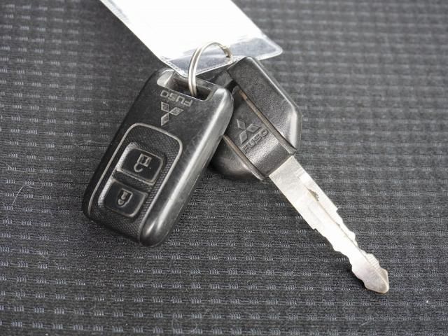 MITSUBISHI CANTER 2021