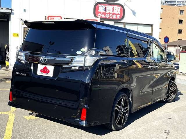 TOYOTA VELLFIRE 2017