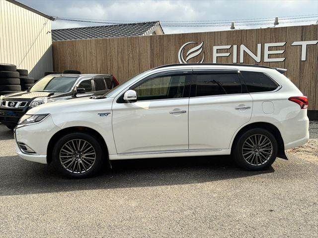 MITSUBISHI OUTLANDER PHEV 2018