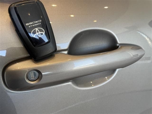 TOYOTA COROLLA CROSS 2023