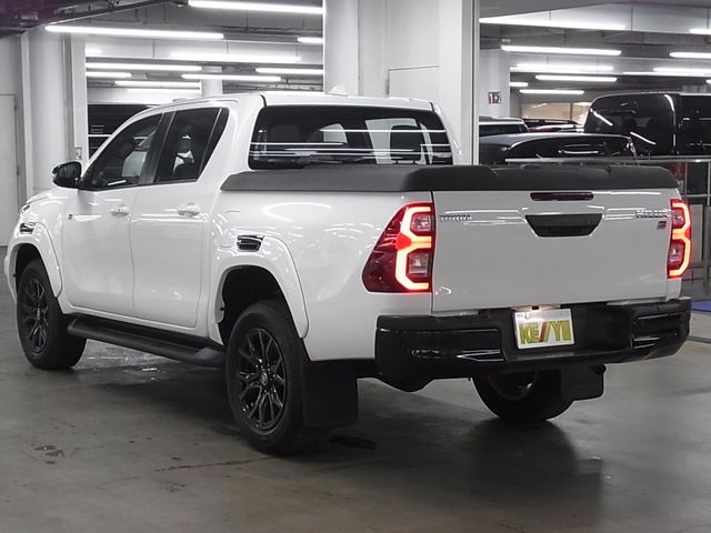 TOYOTA HILUX 4WD 2023