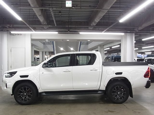TOYOTA HILUX 4WD 2023