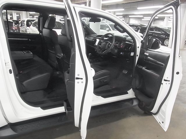 TOYOTA HILUX 4WD 2023