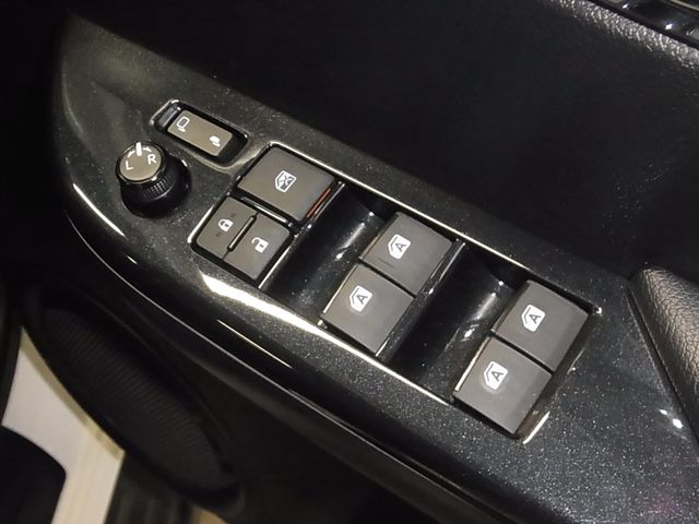 TOYOTA HILUX 4WD 2023