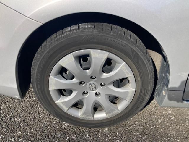 TOYOTA PRIUS Alpha 2011