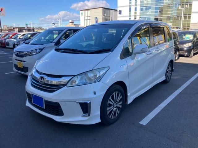HONDA FREED HYBRID 2015