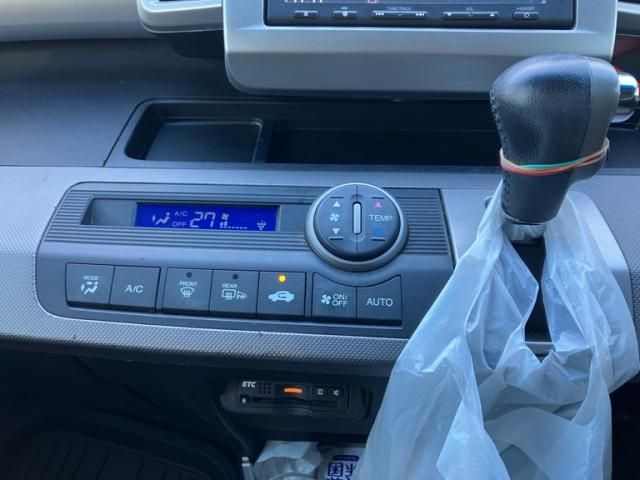 HONDA FREED HYBRID 2015