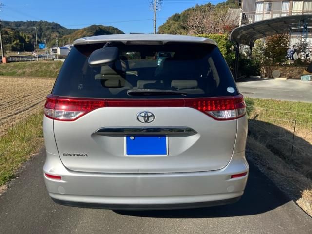 TOYOTA ESTIMA 2014
