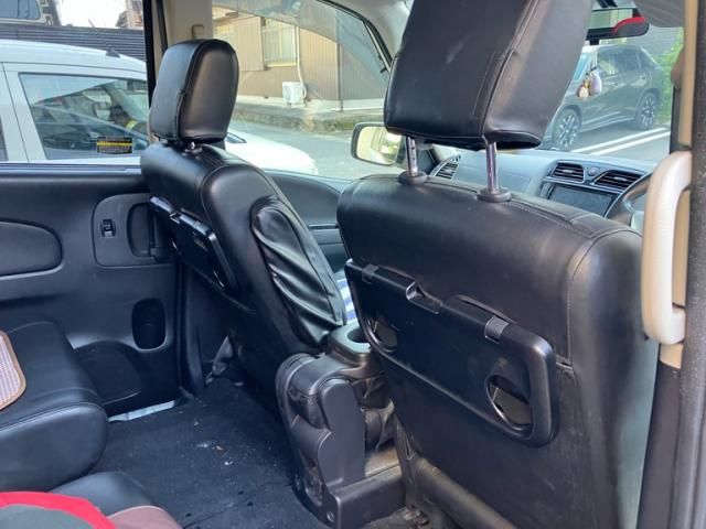 NISSAN SERENA  S-HYBRID 2013