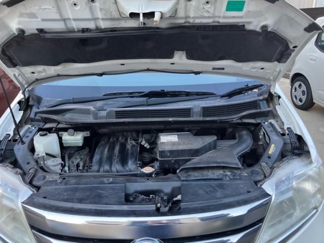 NISSAN SERENA  S-HYBRID 2013