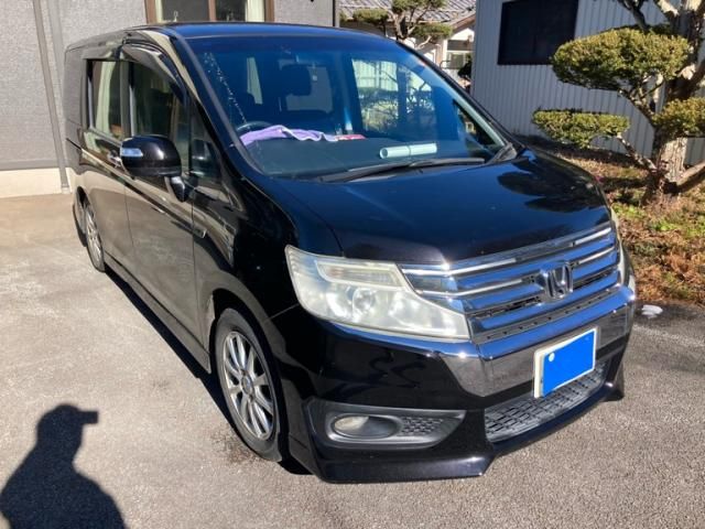 HONDA STEPWAGON SPADA 2013