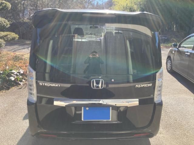 HONDA STEPWAGON SPADA 2013