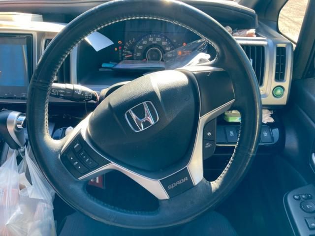 HONDA STEPWAGON SPADA 2013