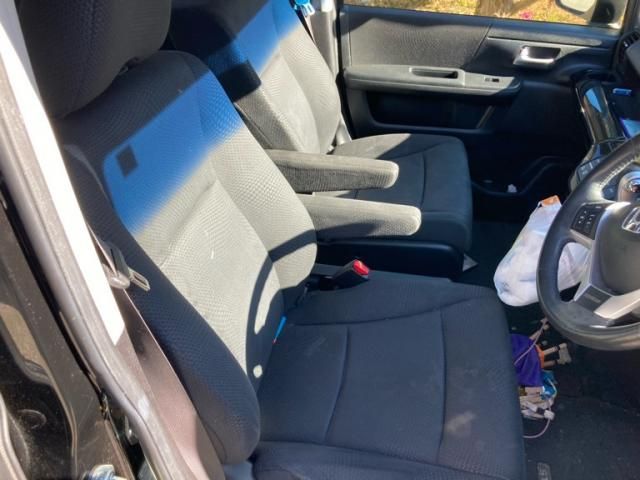 HONDA STEPWAGON SPADA 2013