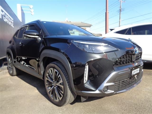 TOYOTA YARIS CROSS HYBRID 2023