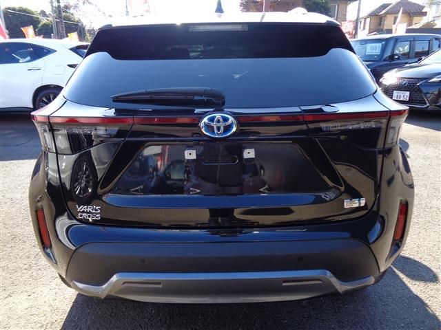 TOYOTA YARIS CROSS HYBRID 2023