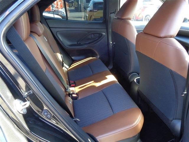 TOYOTA YARIS CROSS HYBRID 2023