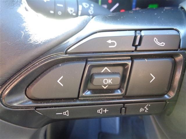 TOYOTA YARIS CROSS HYBRID 2023