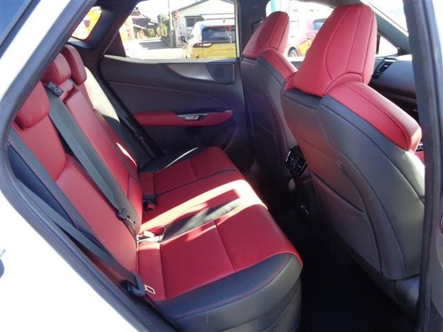 TOYOTA LEXUS NX350h 2023