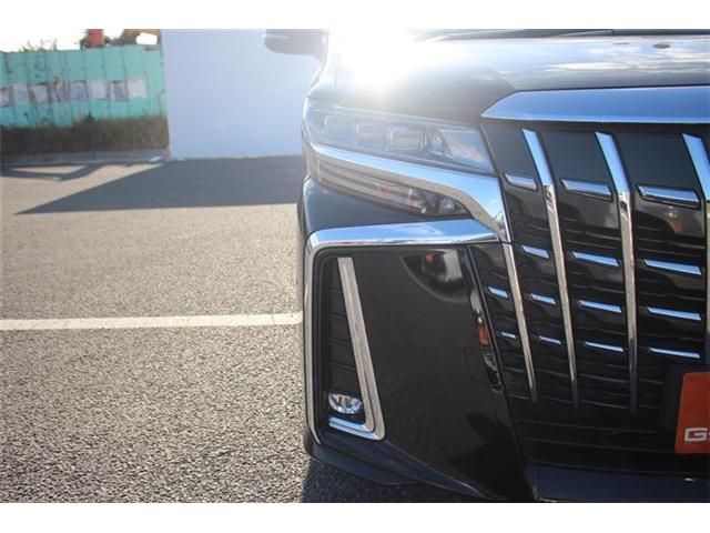 TOYOTA ALPHARD hybrid 4WD 2020