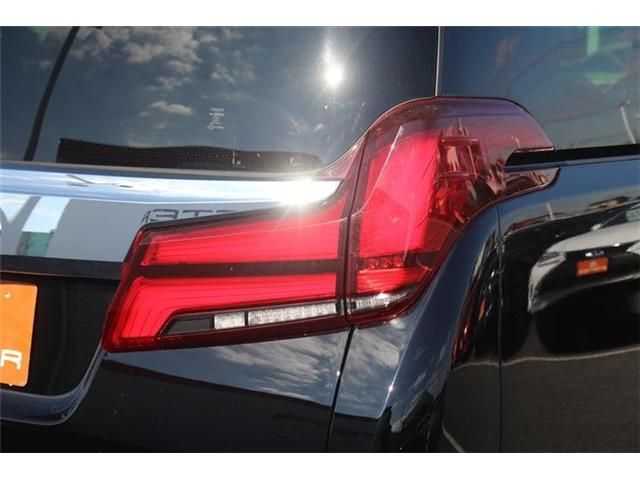 TOYOTA ALPHARD hybrid 4WD 2020