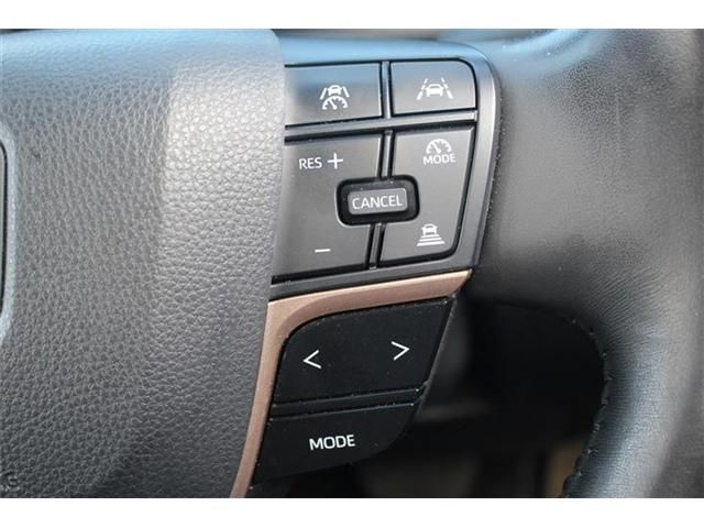 TOYOTA CROWN CROSSOVER 2023