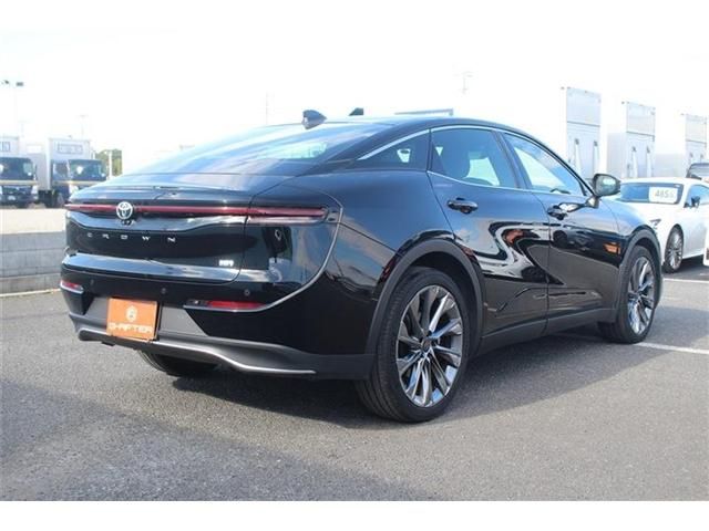 TOYOTA CROWN CROSSOVER 2023