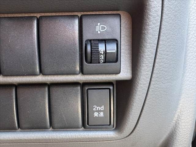 NISSAN NV100 CLIPPER 2019