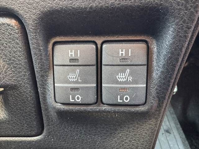 TOYOTA VOXY HYBRID 2021