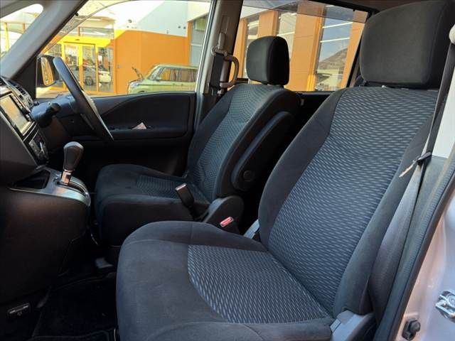 NISSAN SERENA  S-HYBRID 2014