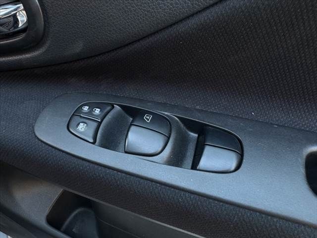 NISSAN SERENA  S-HYBRID 2014