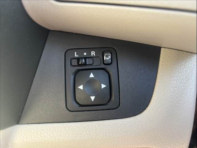 MITSUBISHI eK SPACE 2015