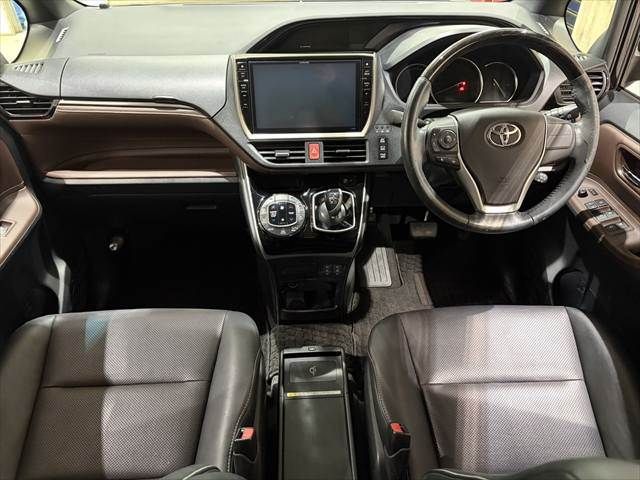 TOYOTA ESQUIRE HYBRID 2014