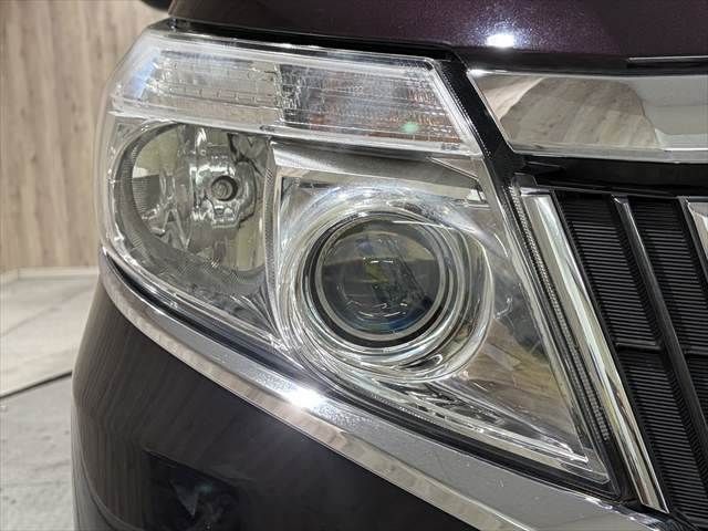 TOYOTA ESQUIRE HYBRID 2014