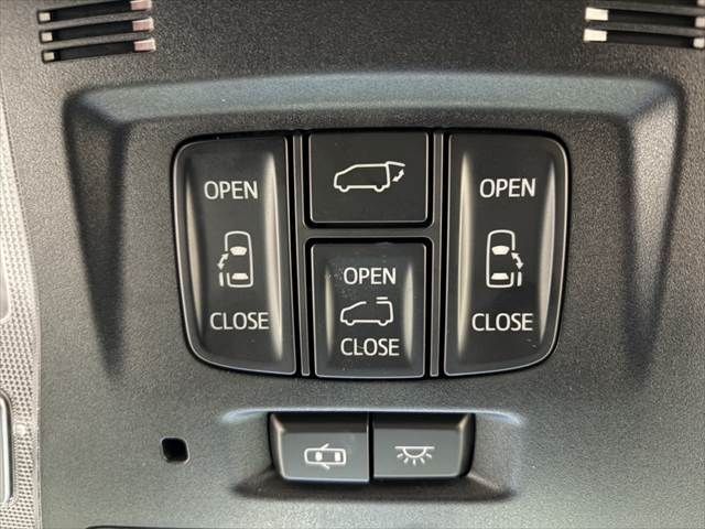 TOYOTA VELLFIRE  HYBRID 4WD 2015