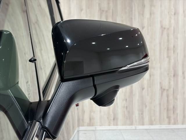 TOYOTA VELLFIRE  HYBRID 4WD 2015