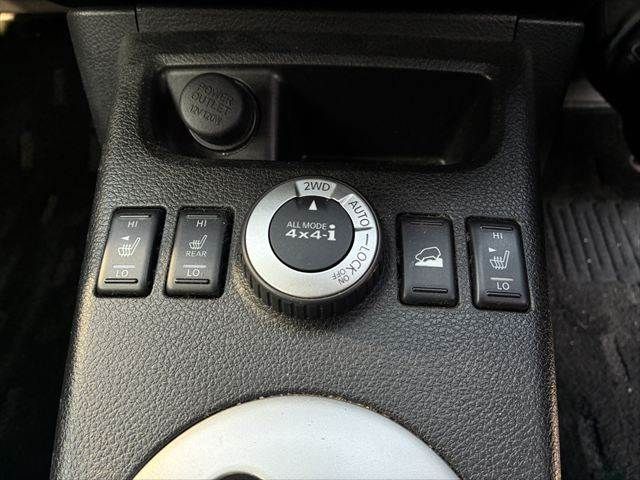 NISSAN X-TRAIL 4WD 2012