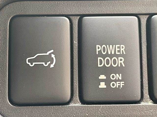 MITSUBISHI DELICA D:5 4WD 2019