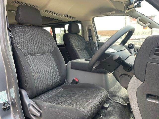 NISSAN NV350 CARAVAN 2020