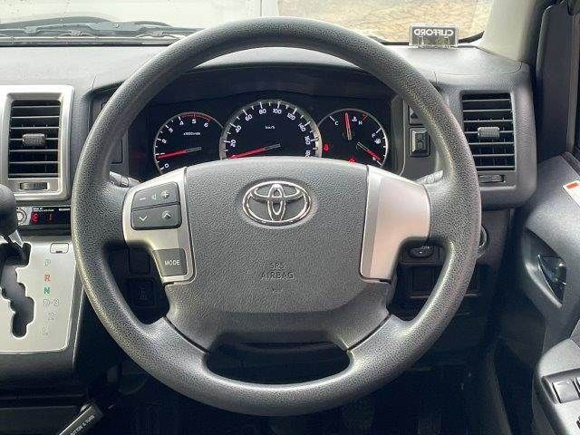 TOYOTA HIACE van 4WD 2014