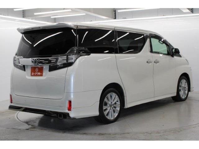 TOYOTA VELLFIRE 2015