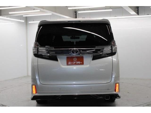 TOYOTA VELLFIRE 2015