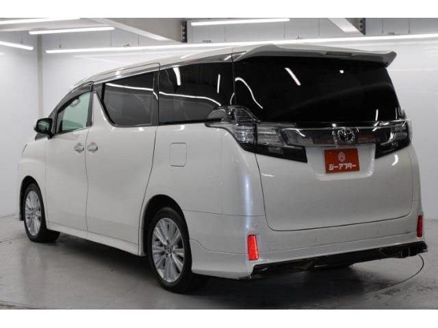 TOYOTA VELLFIRE 2015