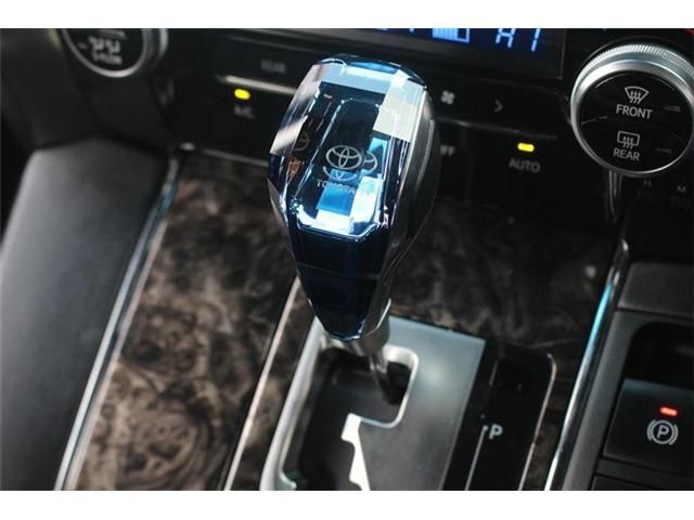 TOYOTA ALPHARD hybrid 4WD 2022