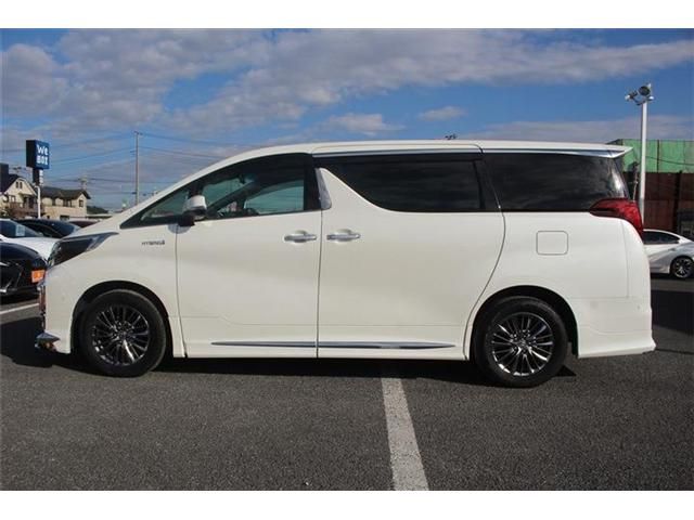 TOYOTA ALPHARD hybrid 4WD 2020