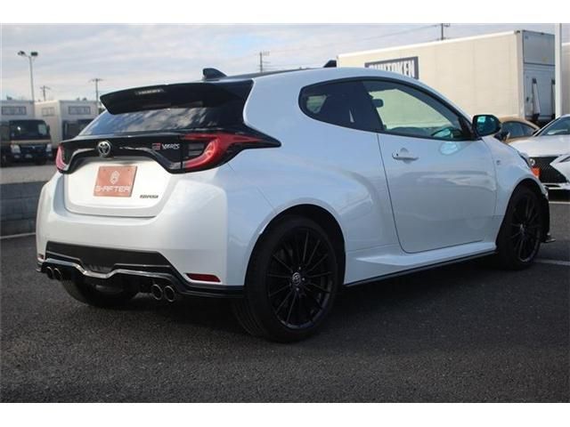 TOYOTA GR YARIS 2021